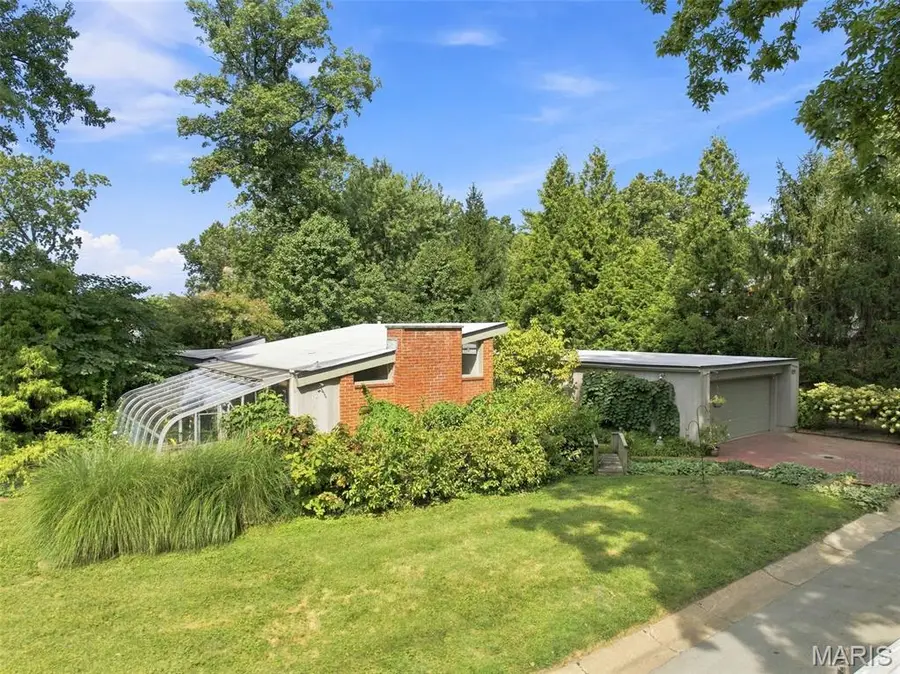 2217 Divot Drive, Crystal Lake Park, MO 63131 - #2