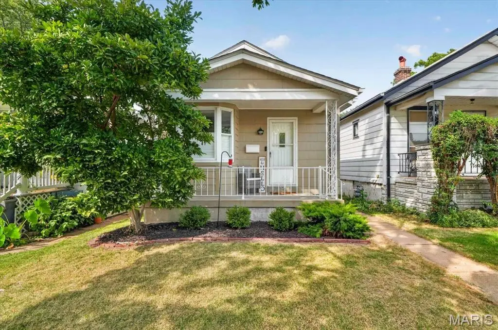 6409 Marquette Avenue, Saint Louis, MO 63139 - #1
