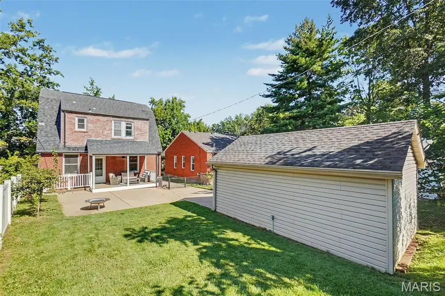 7546 Hiawatha Avenue, Richmond Heights, MO 63117 - #2