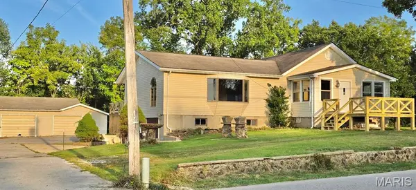 1104 S Mcarthur Street, Salem, MO 65560