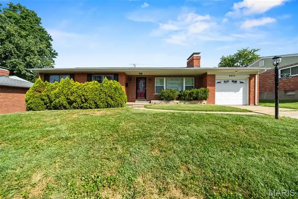 8611 Rowland Drive, St Louis, MO 63132