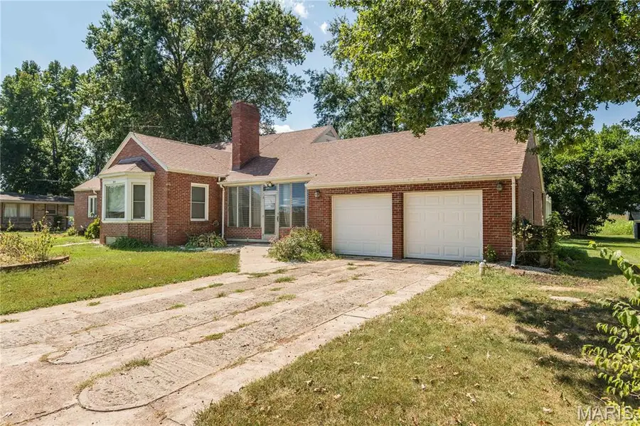 2117 Plymouth, Mount Sterling, MO 65062 - #3