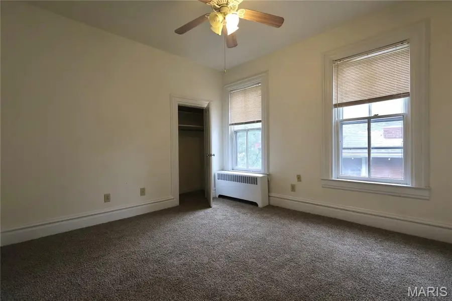 609 E C Street, Belleville, IL 62220 - #3