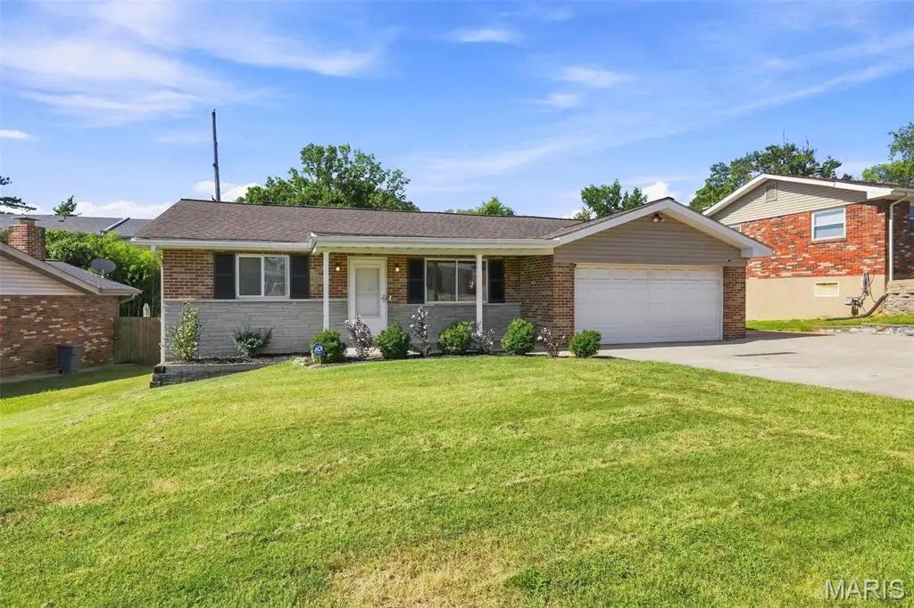 1212 Victory Drive, Mehlville, MO 63125 - #1