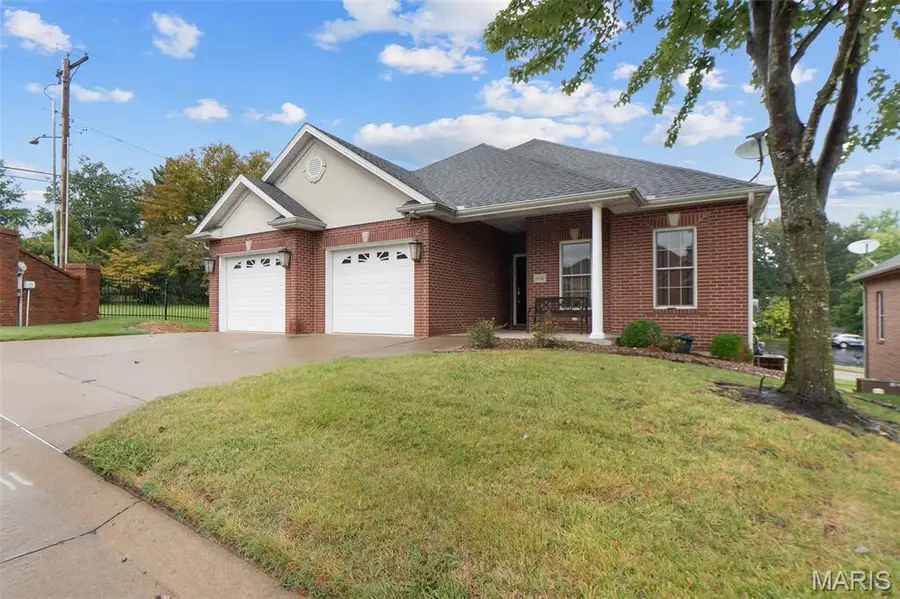 1132 N Cape Rock Drive, Cape Girardeau, MO 63701 - #3