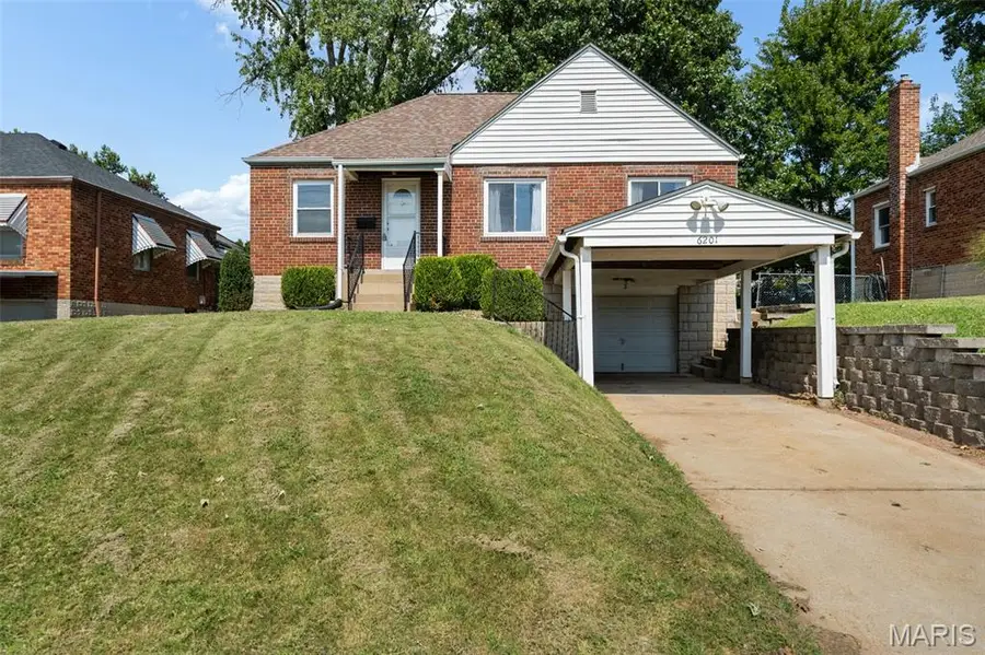 6201 Weber Road, Saint Louis, MO 63123 - #2
