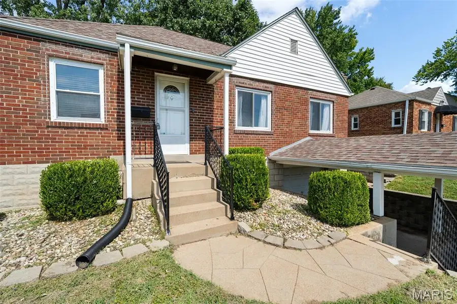 6201 Weber Road, Saint Louis, MO 63123 - #3