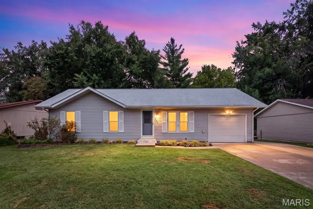 529 E 11th Street, Washington, MO 63090 - #1