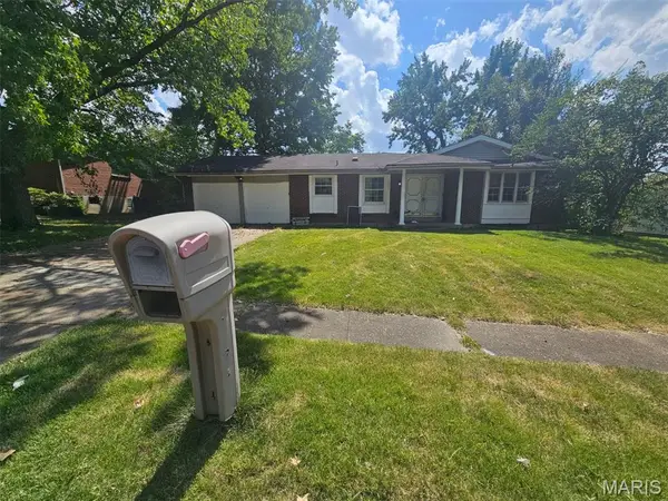 5232 Priorybrook Road, Black Jack, MO 63033