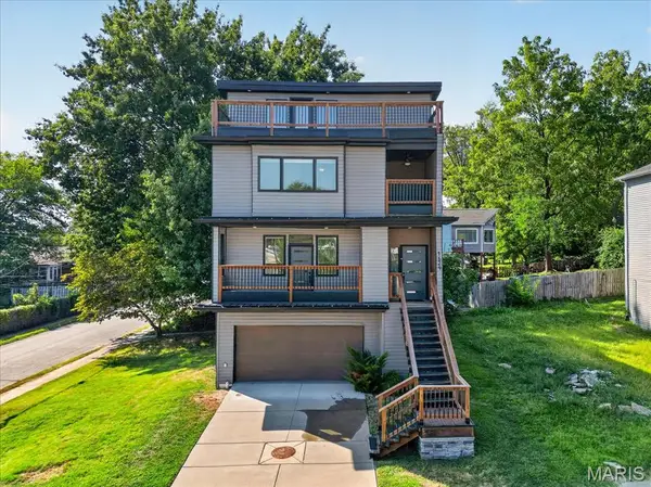 1629 Forest Avenue, St Louis, MO 63139