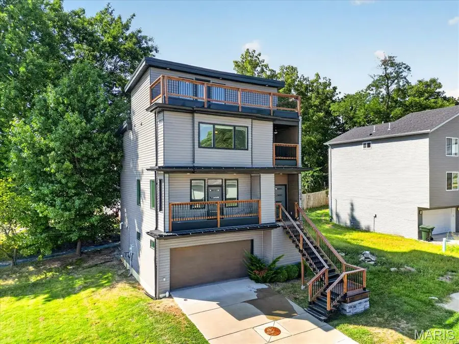 1629 Forest Avenue, Saint Louis, MO 63139 - #3