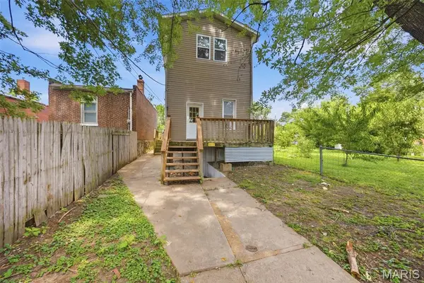 8422 Michigan Avenue, St Louis, MO 63111