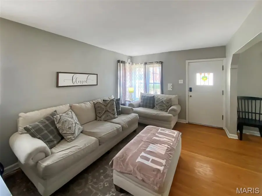 5750 Potomac Street, Saint Louis, MO 63139 - #3