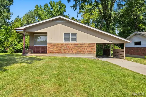 2359 Collett Drive, St Louis, MO 63136