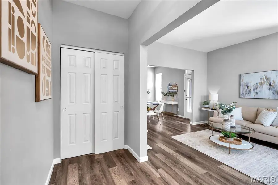 420 Lake Avenue #1, Saint Louis, MO 63108 - #3