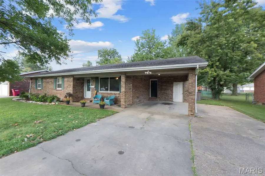 922 Davis Boulevard, Sikeston, MO 63801 - #3