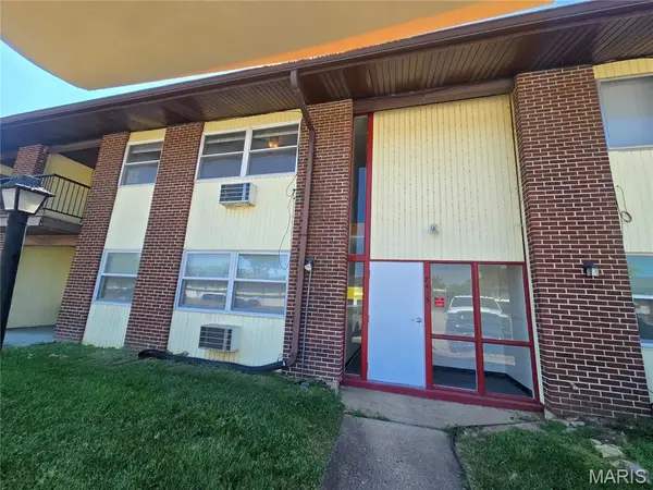 7445 Hazelcrest Drive #G, Hazelwood, MO 63042