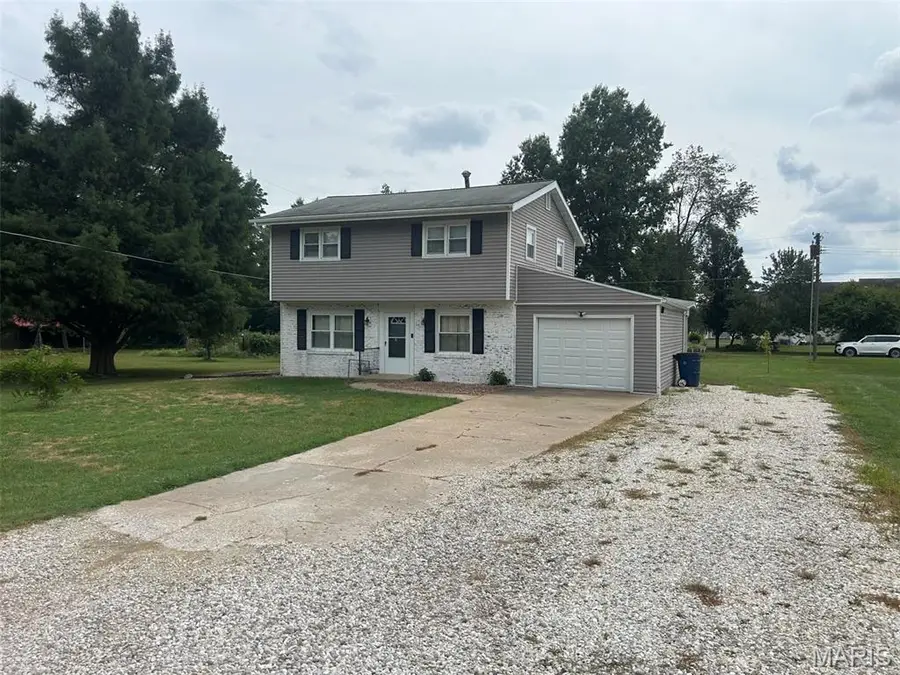 457 Jack Pine Drive, Carrollton, IL 62016 - #3
