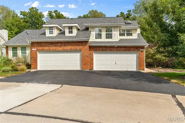 13027 King Arthur Spur, St Louis, MO 63146