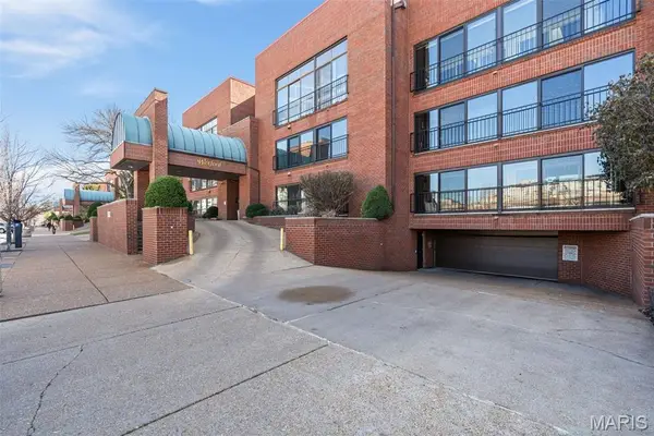 4570 Laclede Avenue #205, St Louis, MO 63108
