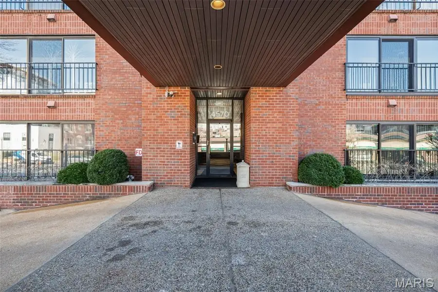 4570 Laclede Avenue #205, Saint Louis, MO 63108 - #3
