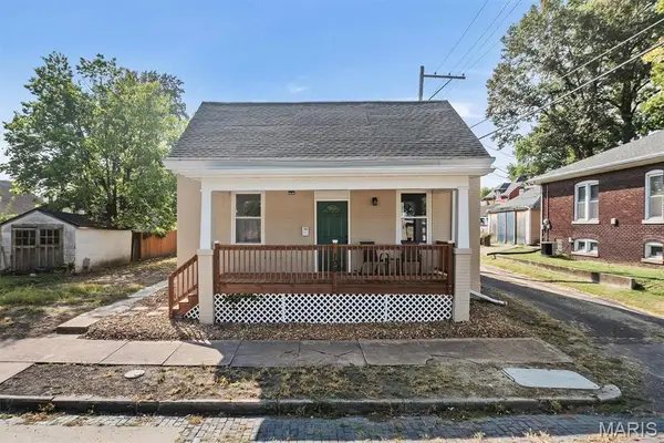 109 N Oak Street, Belleville, IL 62220