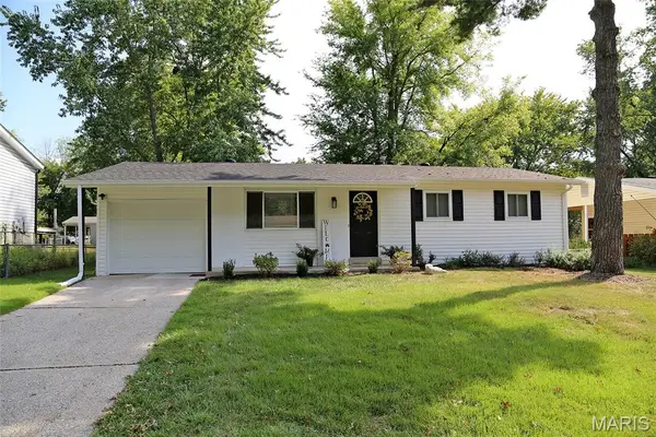 6 Marveline Drive, St Charles, MO 63304