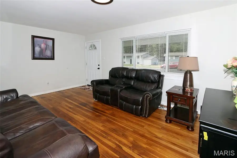 6 Marveline Drive, Saint Charles, MO 63304 - #3