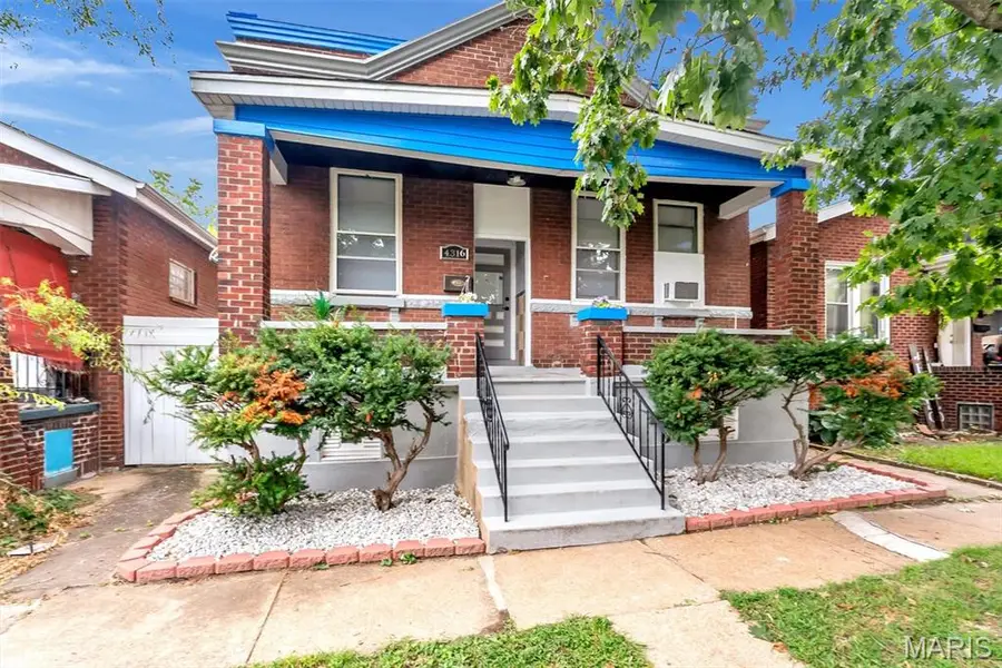 4316 Gertrude Avenue, Saint Louis, MO 63116 - #2