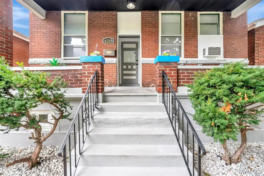 4316 Gertrude Avenue, Saint Louis, MO 63116 - #3