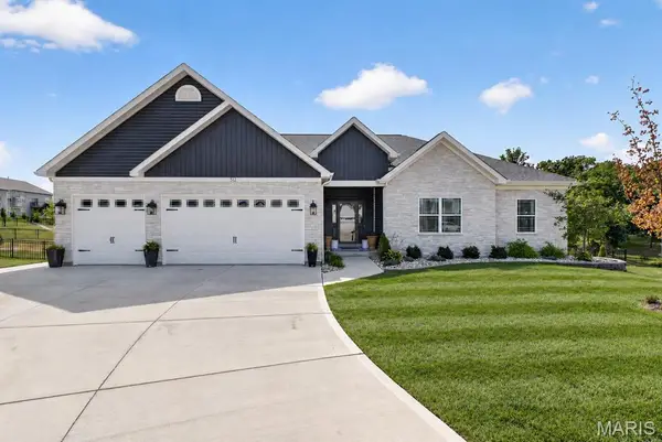 512 Spruce Hollow Court, Wentzville, MO 63385