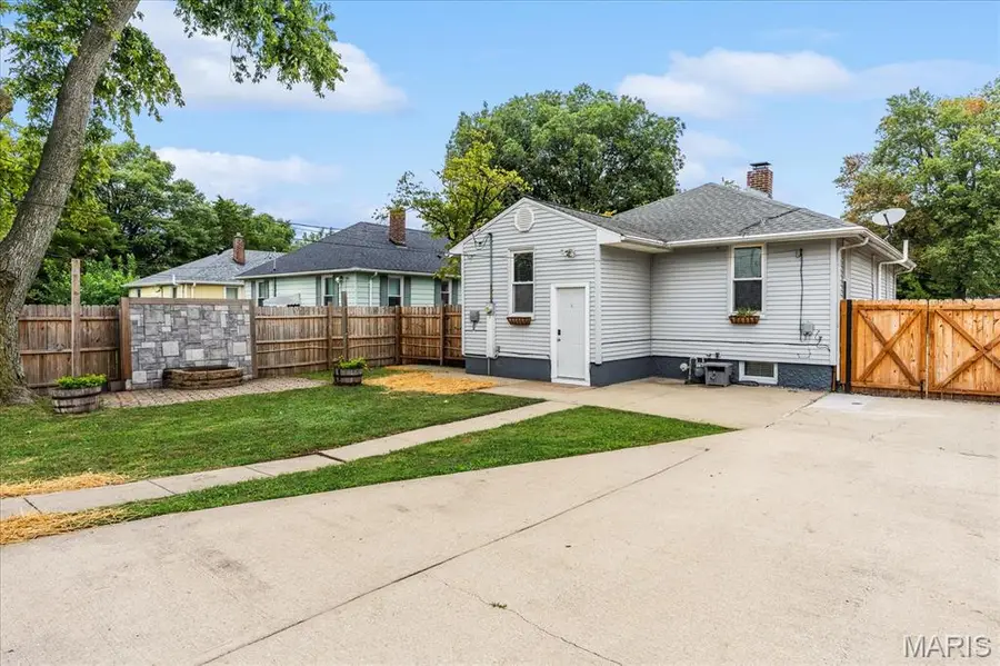 719 S Vine Street, Ofallon, IL 62269 - #3