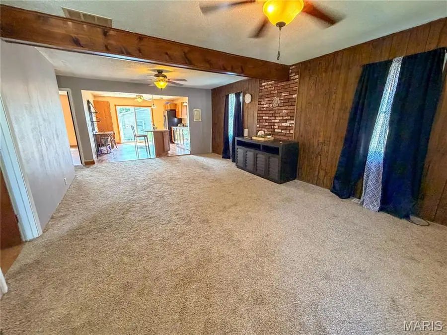 1814 Miller Avenue, Hillsboro, IL 62049 - #3