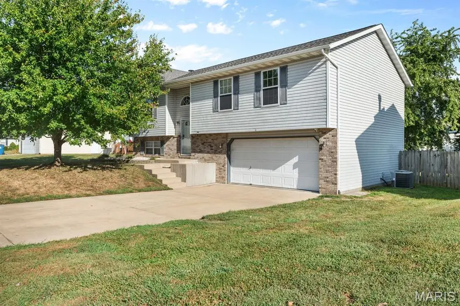 17 Arbor Springs, Troy, IL 62294 - #3