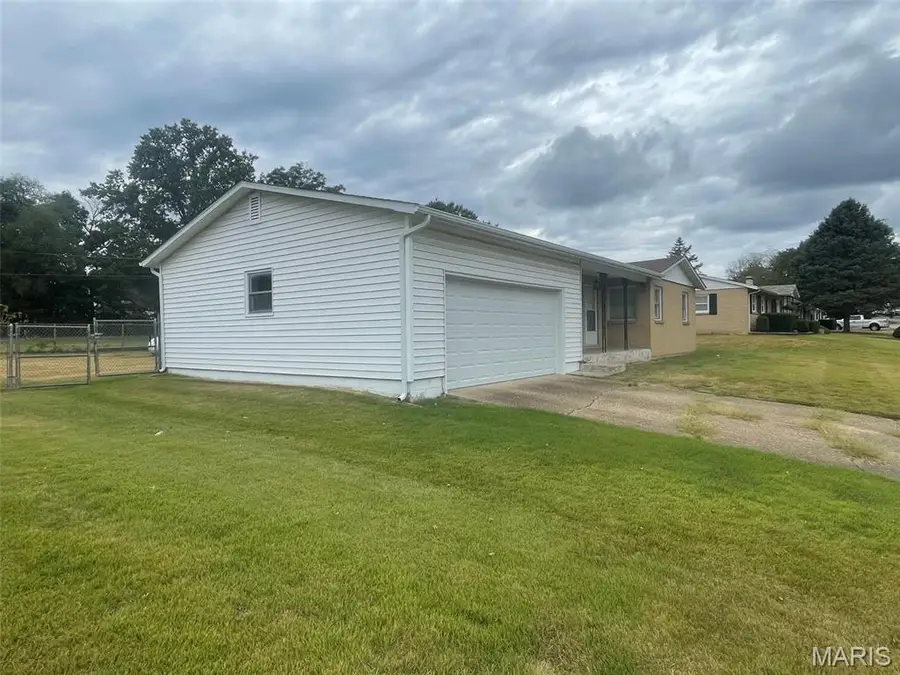 815 Thornton Street, Waynesville, MO 65583 - #2