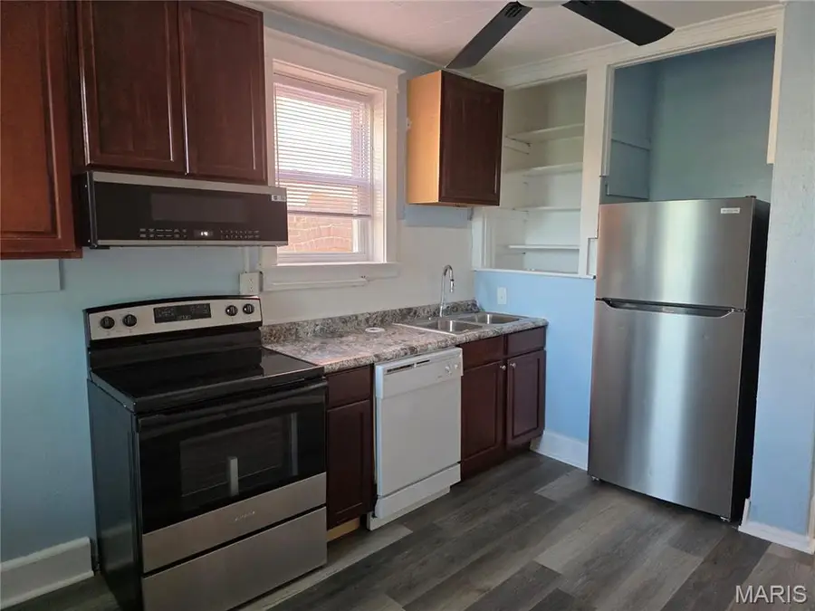 5880 Kennerly Avenue #A, Saint Louis, MO 63112 - #2