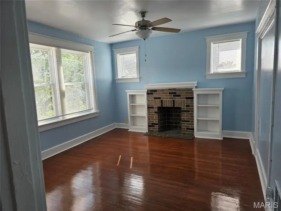 5880 Kennerly Avenue #A, Saint Louis, MO 63112 - #3