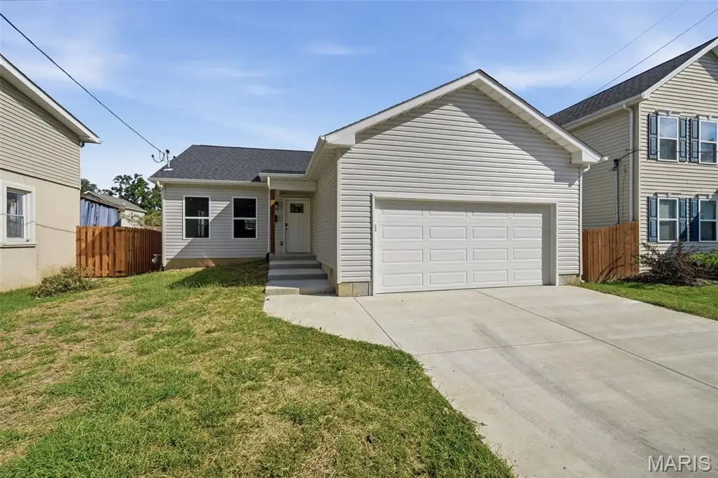 125 E Arlee Avenue, Saint Louis, MO 63125 - #1