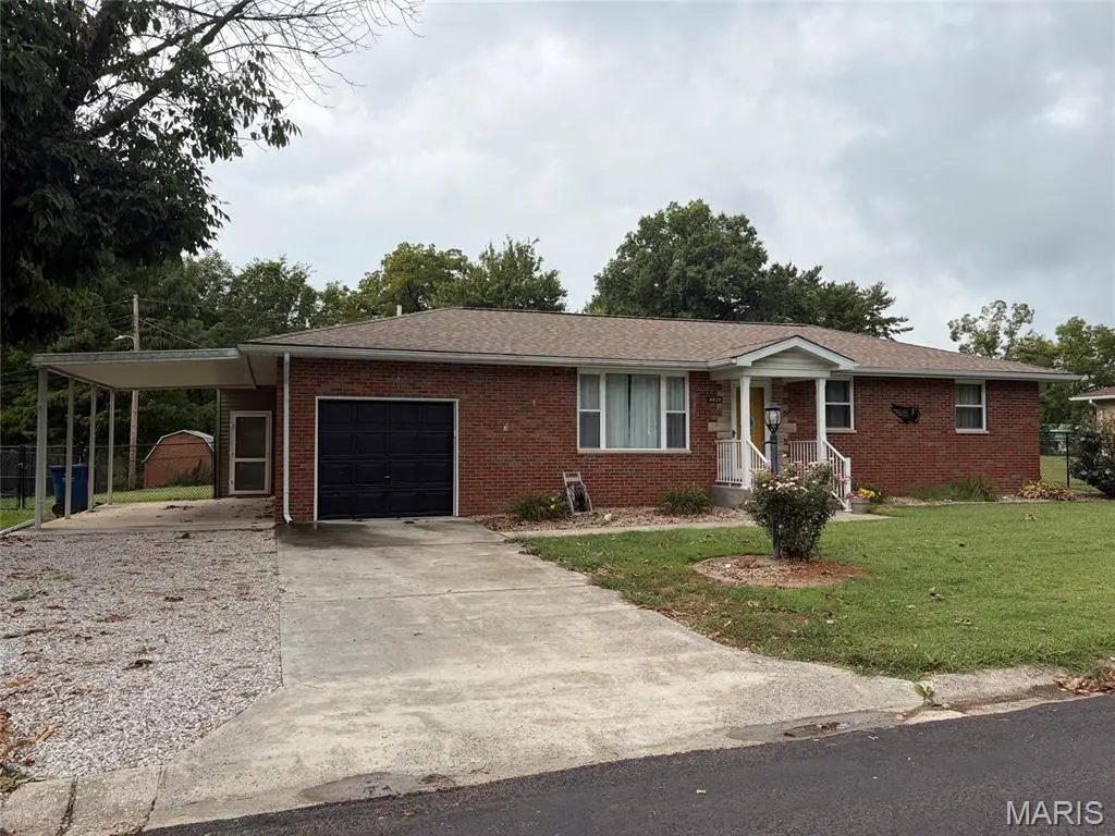 4928 Hill Drive, Godfrey, IL 62035 - #1
