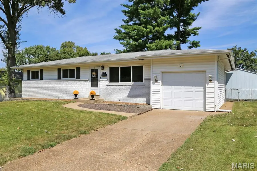 1395 Ensenada Drive, Florissant, MO 63031 - #2