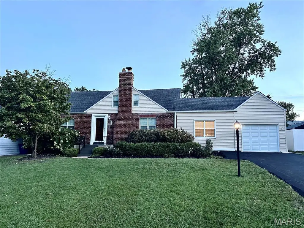 9916 Coventry Lane, Saint Louis, MO 63123 - #1