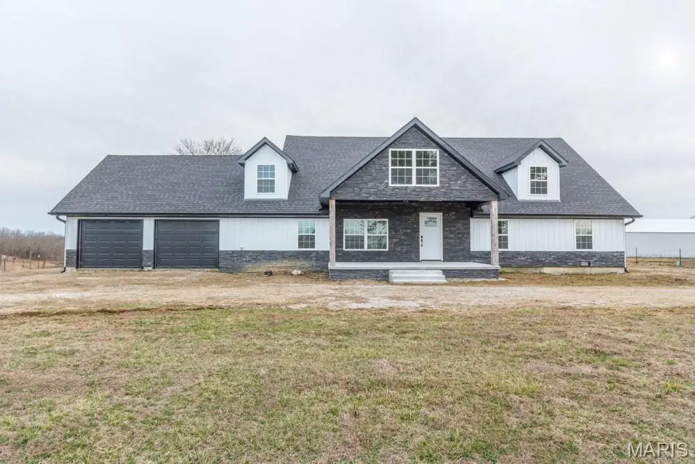 24111 Evanston Road, Lebanon, MO 65536 - #1