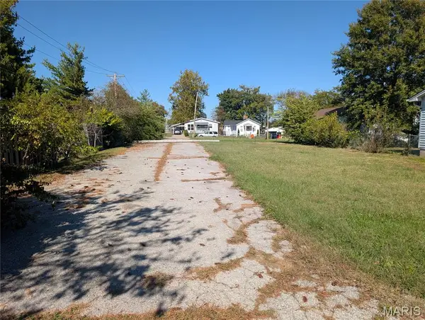 227 Meacham Street, Kirkwood, MO 63122