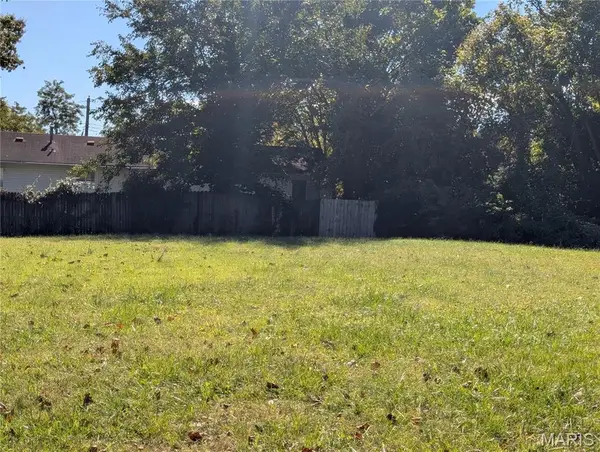 336 Alsobrook Street, Kirkwood, MO 63122