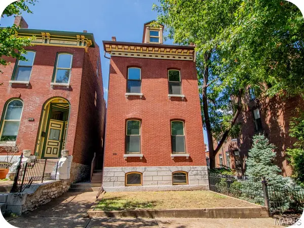 2315 S 12th Street, St Louis, MO 63104