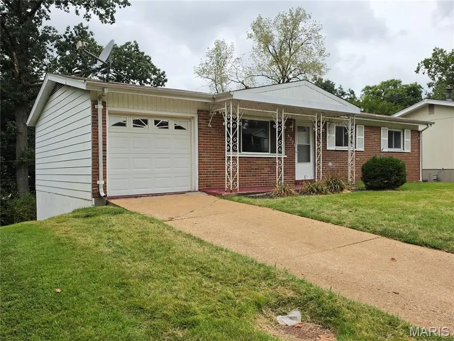4271 Martyridge Drive, Saint Louis, MO 63129 - #2