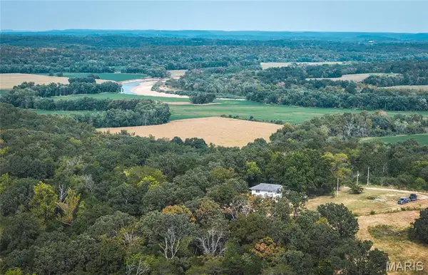 314 County Road 212, Linn, MO 65051