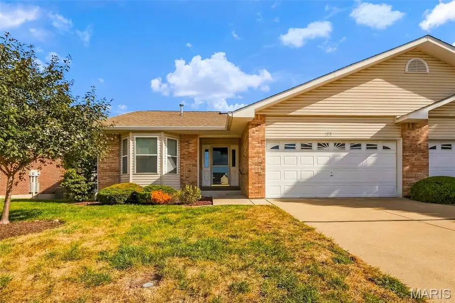 199 Southern Oaks Drive, Saint Charles, MO 63303 - #2