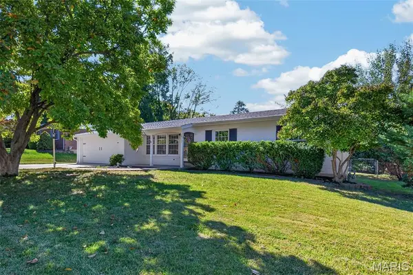 2913 Cypress Drive, St Charles, MO 63301