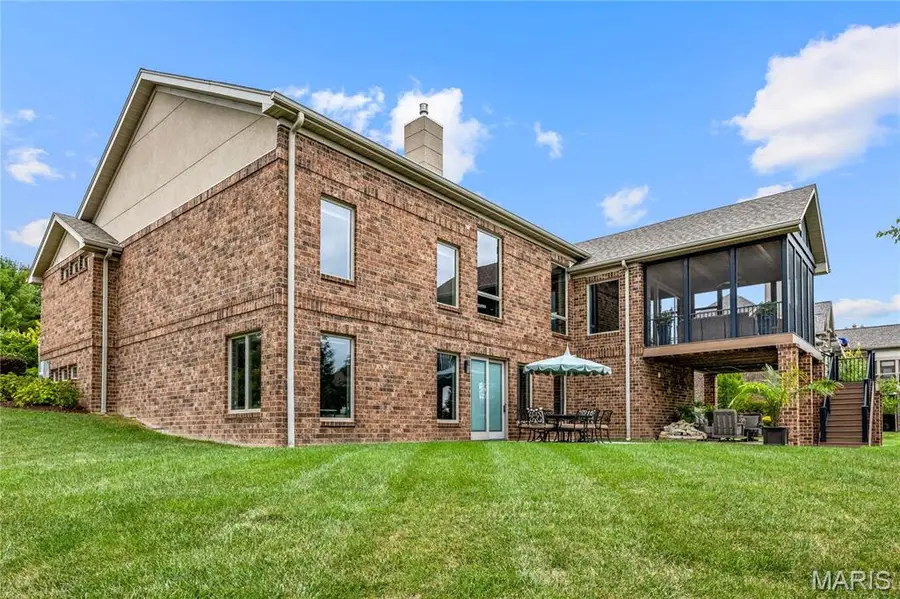 320 Wythe House Court, Creve Coeur, MO 63141 - #3